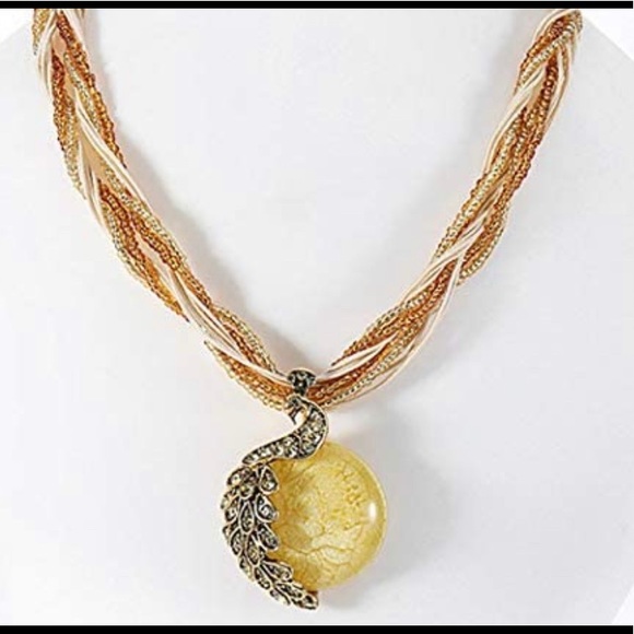 Beaded Style Pendant Opal Peacock Necklace - Picture 12 of 12